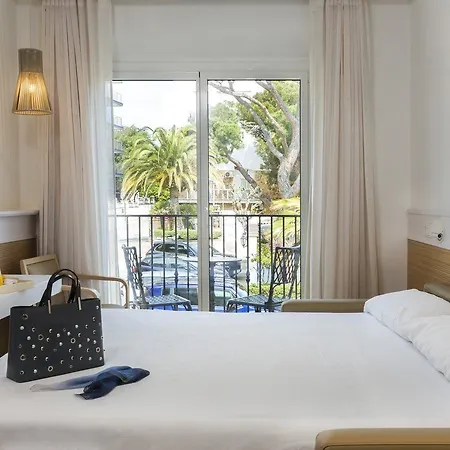 Costa Brava Hotel 3*