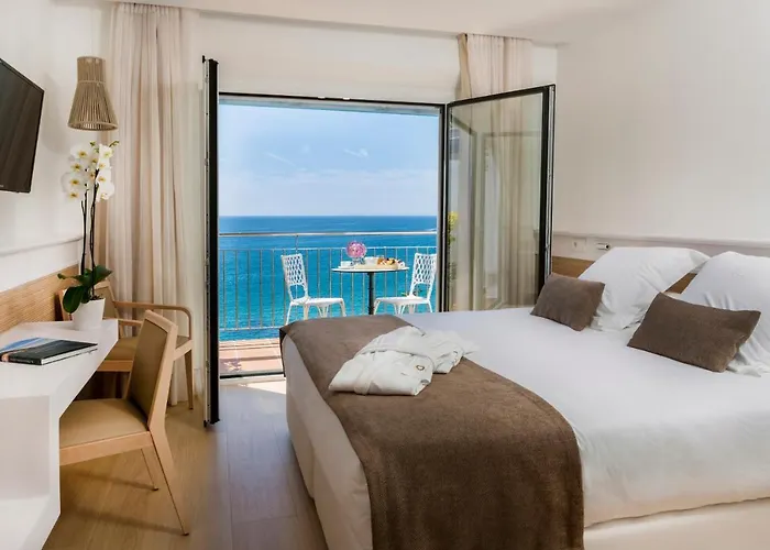 Costa Brava Hotell 3*