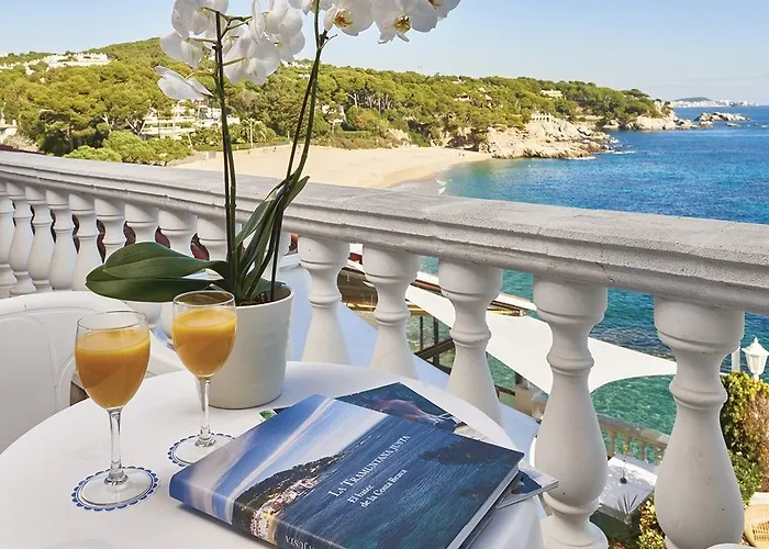 Costa Brava بلاتجا ذارو